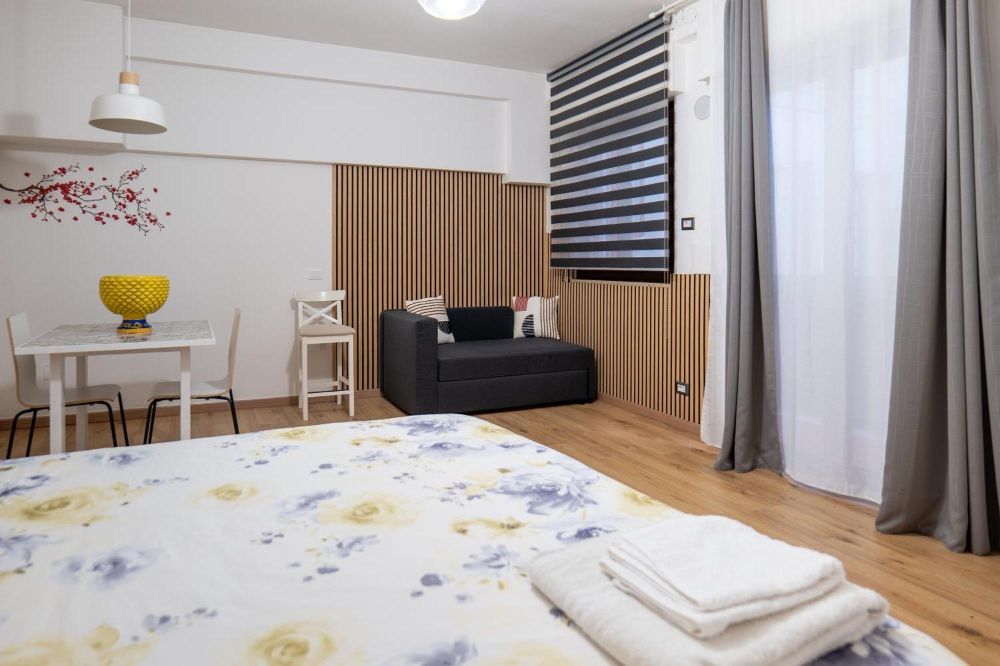 Sweet Home — Photos 3